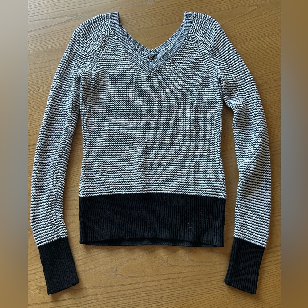 Calvin Klein Sweater